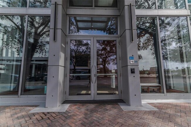 Photo - 777 N Ashley Dr Unit 2712