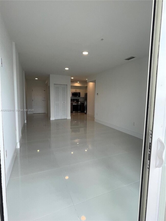 Photo - 10950 NW 82nd St Unit 207