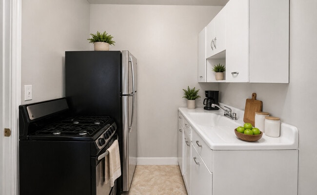 Photo - L St Apartments