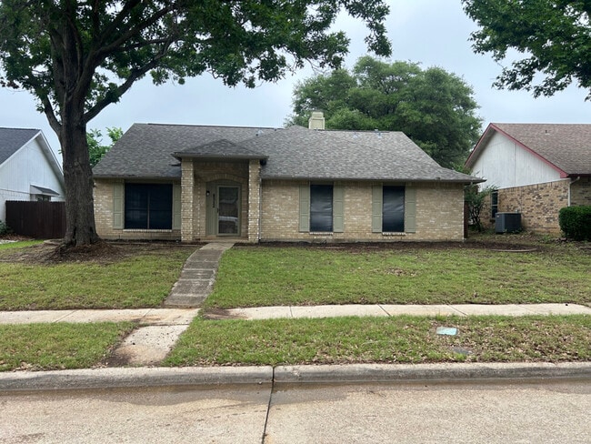 Building Photo - 4312 Avon Ct Rental