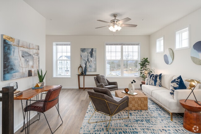 3BR, 2.5BA - 1,723SF