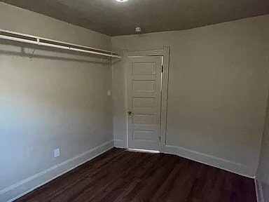 Photo - Charming single-family home featuring 3 spacious bedrooms and 1 full bathroom.