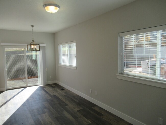 Photo - Large Duplex in South Salem! Unit 1170