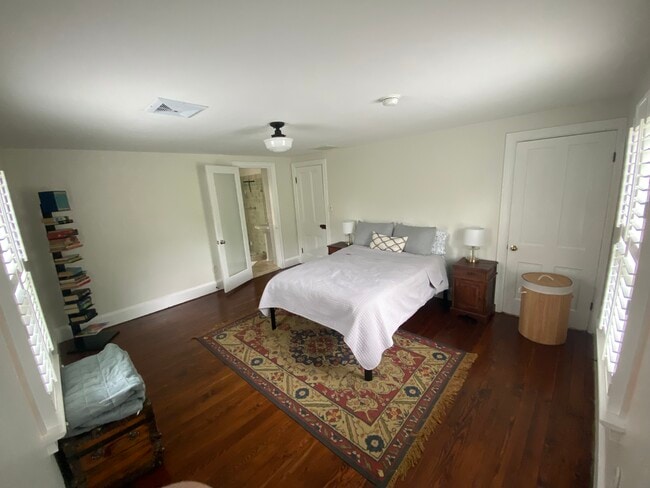 Building Photo - 703 Dranesville Rd Rental