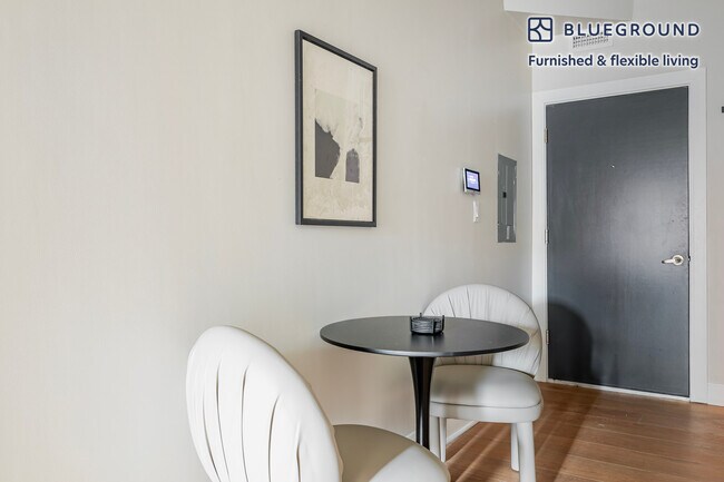 Photo - 44 Bromfield St Unidad SI FL5-ID1307