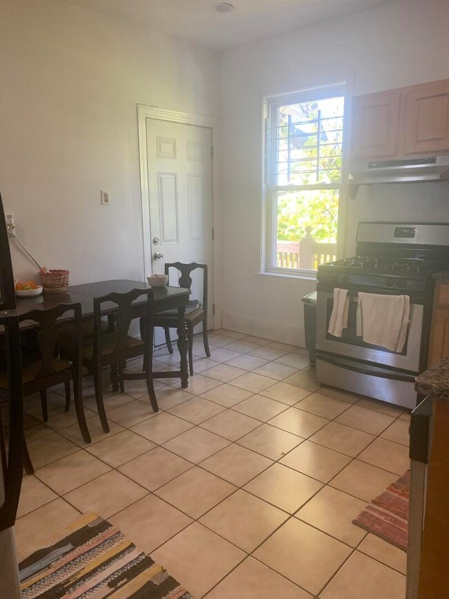 Photo - 22 Fisher Ave Unit 3