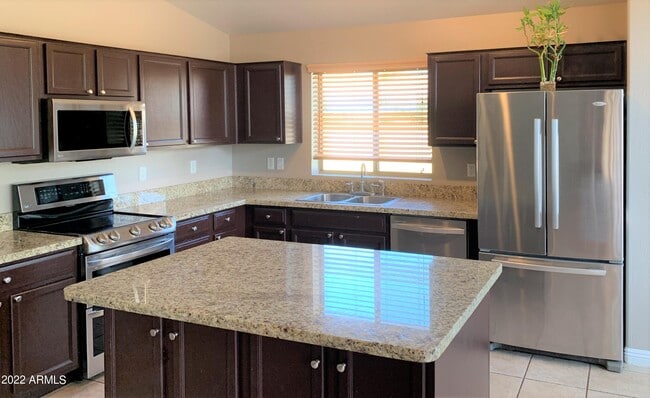 Photo - 1273 N Exeter St