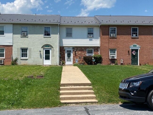 Photo - Available June 1st | 2 Bedroom Townhouse