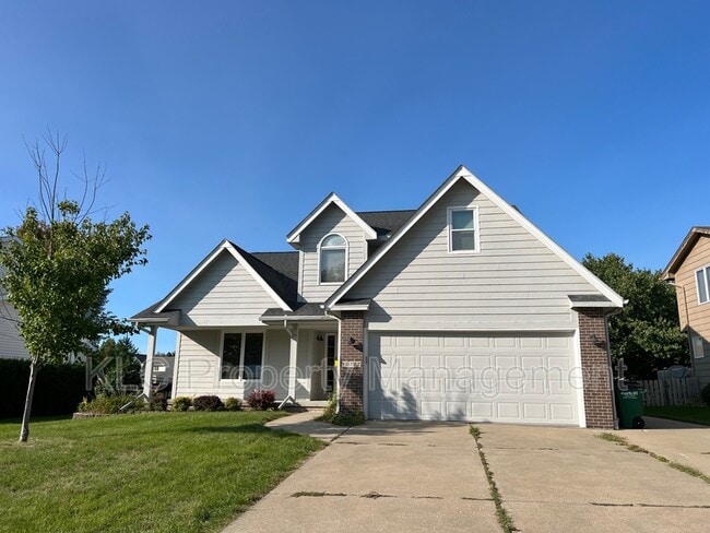 Photo - 15177 Hawthorn Dr