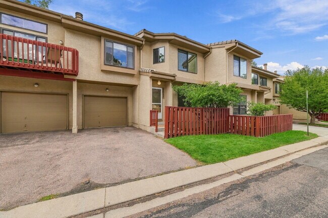 2027 Bristlecone Dr