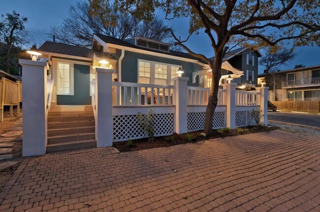 Building Photo - 1212 Baylor St