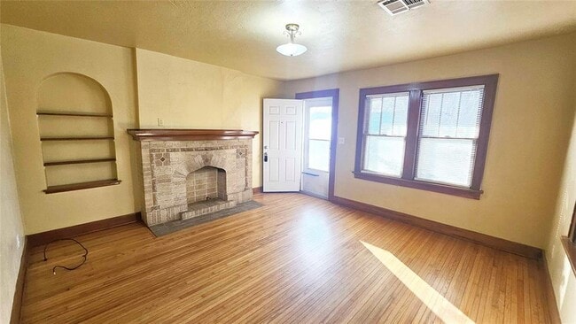 Photo - 2429 W Park Pl