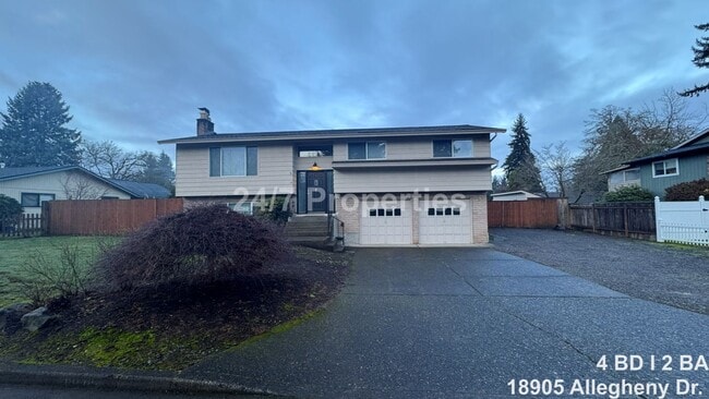 Building Photo - Spacious 4 Bedroom Home in Oregon City! - RV/Boat/Trailer Parking