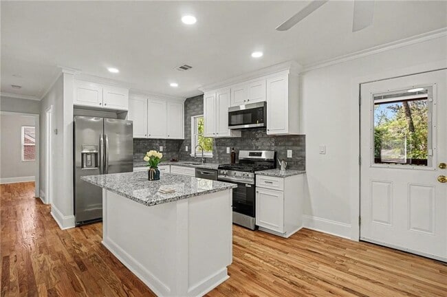 Photo - 1201 Walker Dr
