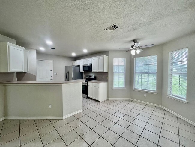 Photo - Comfort & Charm in Castle Forest - Reduced Deposit for Qualified Applicants!