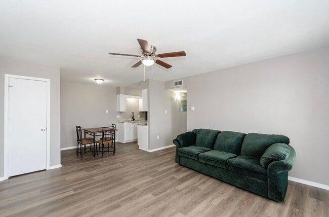 Photo - Oak Haven Apartments