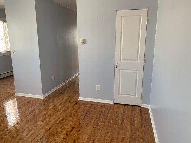 Photo - KAH Properties - 350 Building