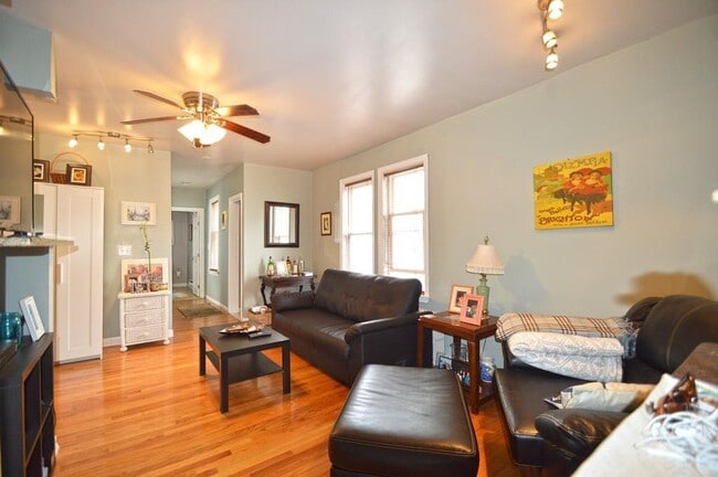 Photo - 78 Parsons St Unit 2