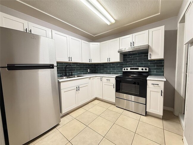 Photo - 3022 W Walnut St