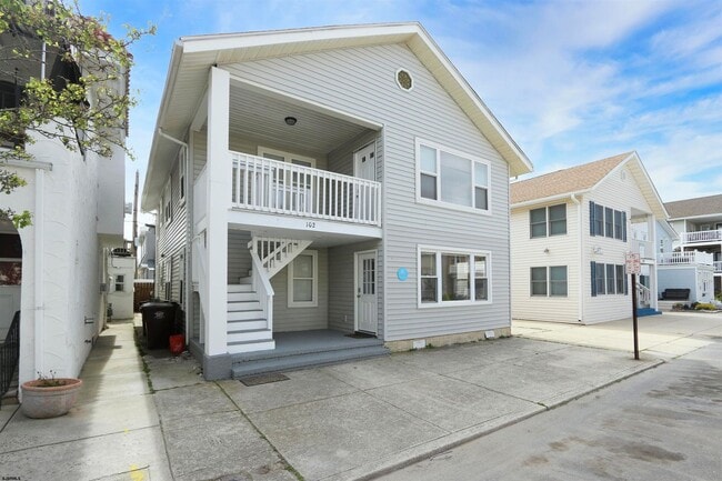 Building Photo - 102 N Baltimore Ave Unit B-B Rental