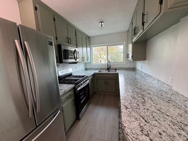 Photo - 1221 N Spaulding Ave Unit 304