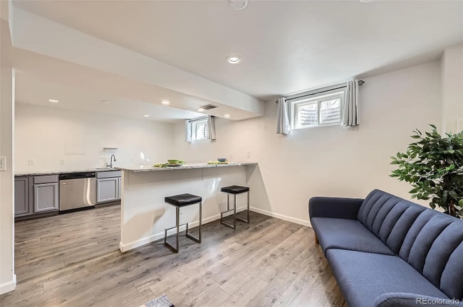 Photo - 427 Hickory St