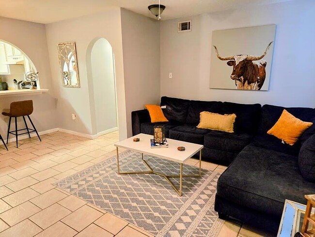 Photo - 1924 Tusa Dr