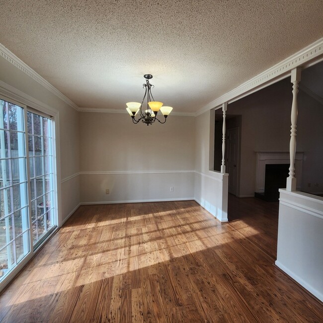 Photo - 103 Brams Ct