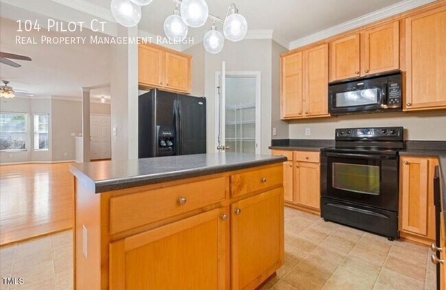 Photo - 104 Pilot Ct