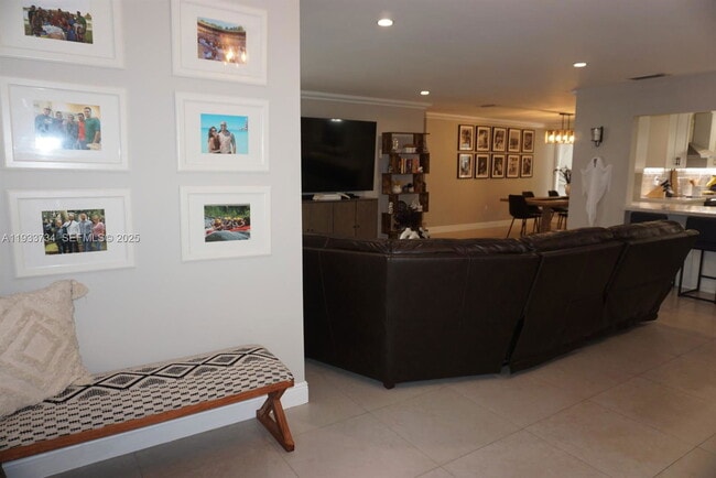 Photo - 10350 SW 16th St