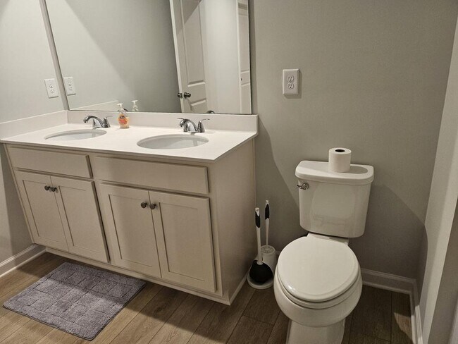 Photo - 1290 Jordan Brook Dr