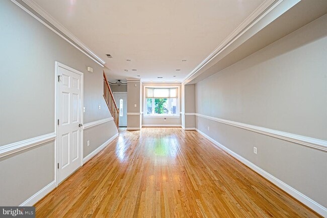 Building Photo - 1535 Gales St NE