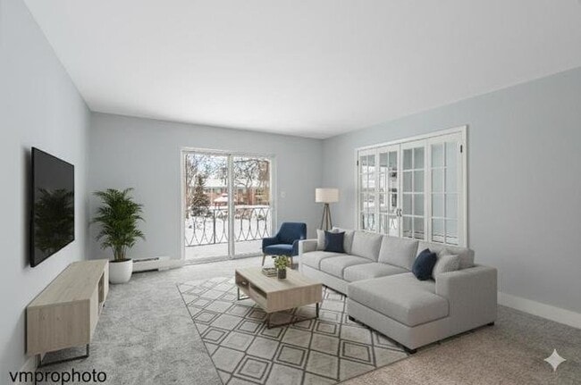 Building Photo - 707 Falcon Dr