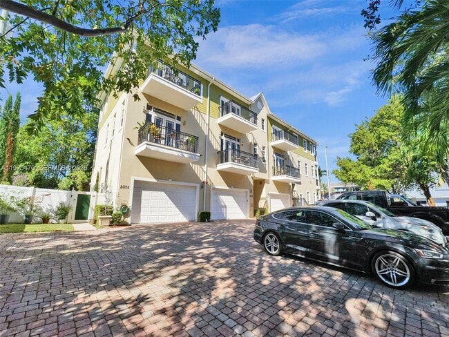 Photo - 2356 Wilton Dr