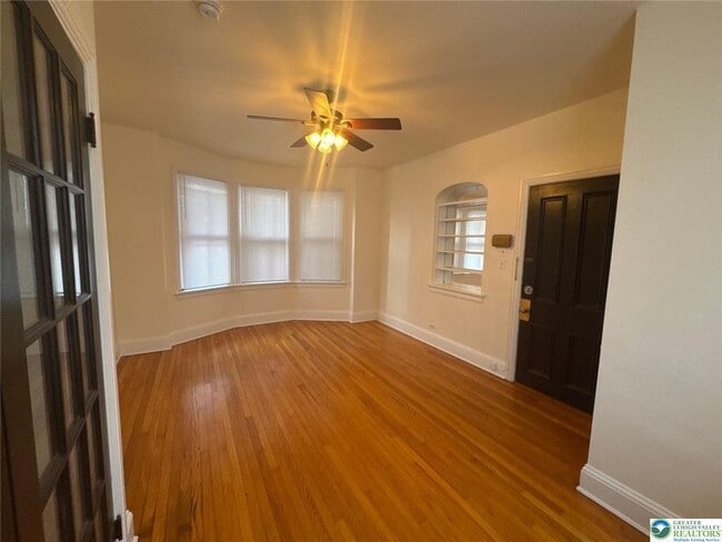 Photo - 636 N New St Unit 3