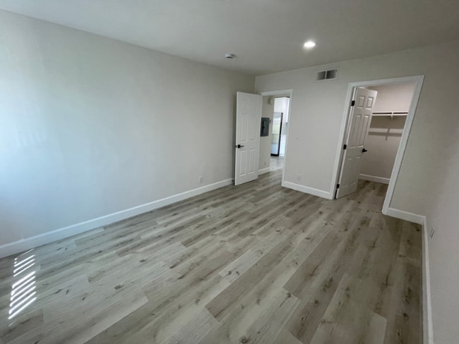 Photo - 2284 Dunlop St Unit 2287-02