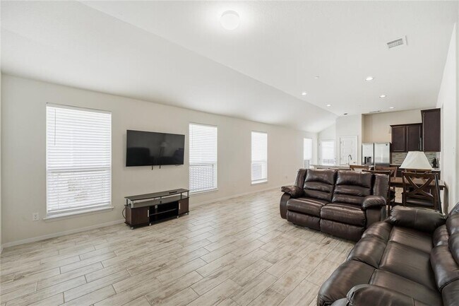 Photo - 2800 Joe Dimaggio Blvd Unit 107