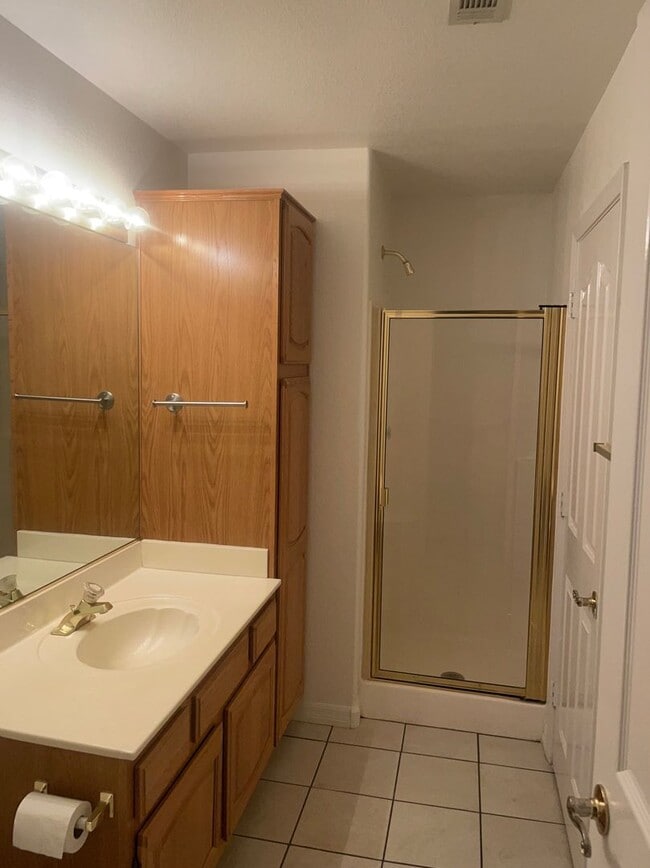 Photo - 3rd floor with balcony - Boulder City