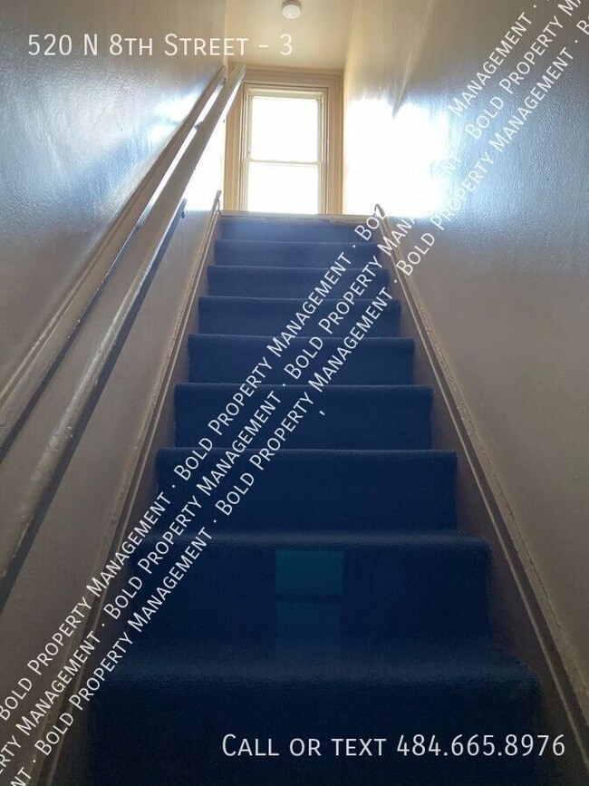 Photo - 520 N 8th St Unidad 3