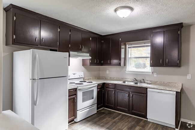 2BR, 1BA - 976SF