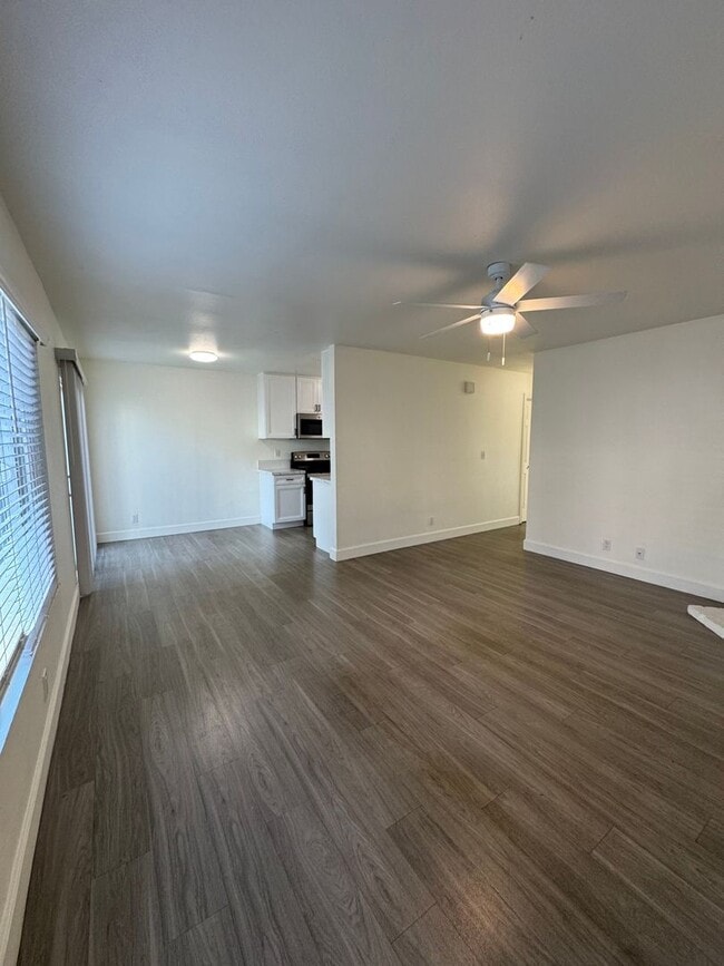 1443-1445 Hornblend St.