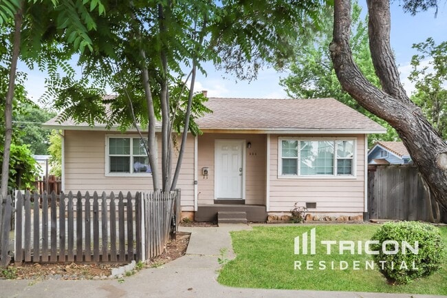 Building Photo - 904 Bidwell St