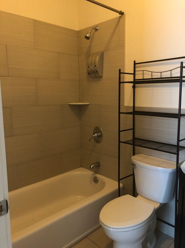 Photo - 646 Montgomery St Unit 1F