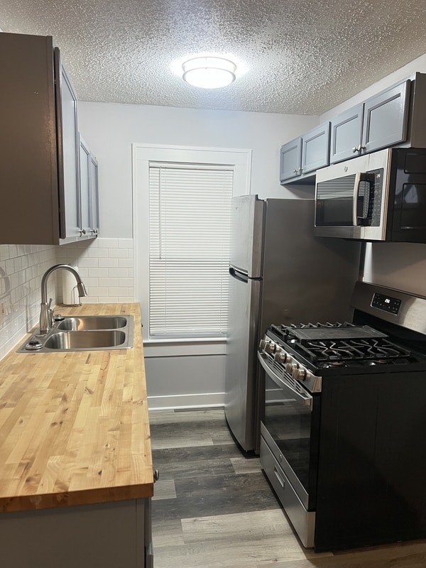 Photo - 987 Montie Rd