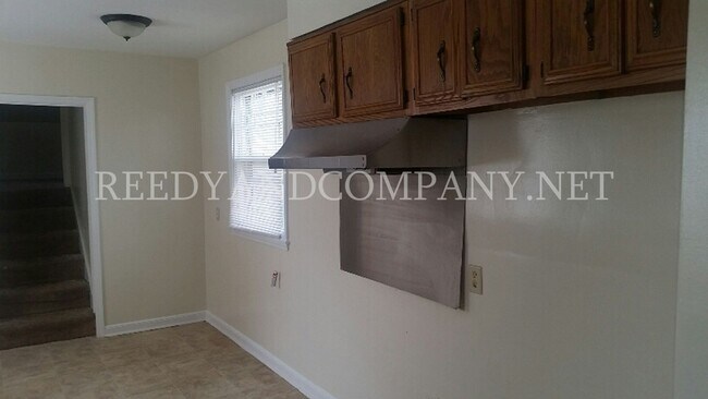 Photo - 3711 Buchanan Ave