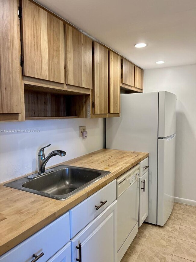 Photo - 20860 San Simeon Way