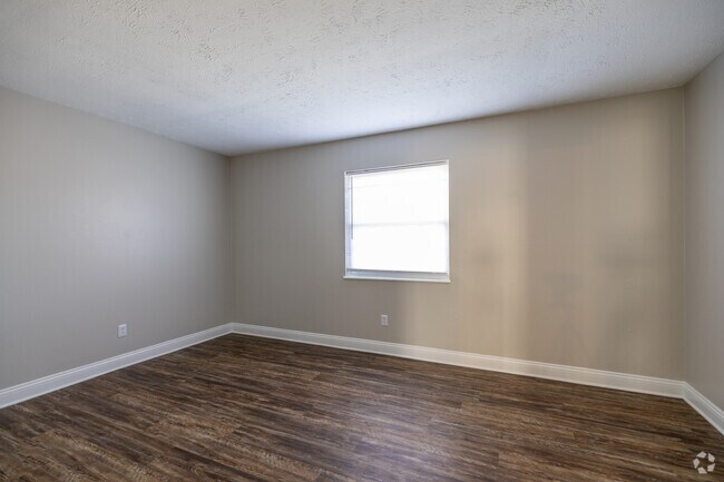 1BD, 1BA - 686SF