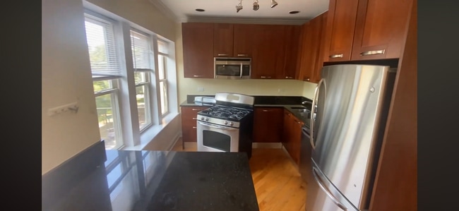 Photo - 6947 N Oakley Ave Unit 1