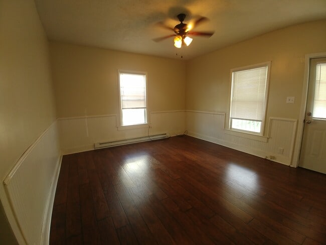 Living Room - 5996 Seneca Trail S Townhome