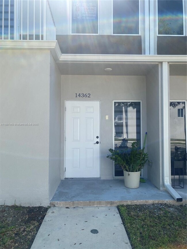 Building Photo - 14362 SW 258th Ln